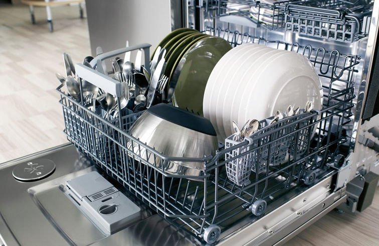 7 фактов и мифов о посудомоечных машинах