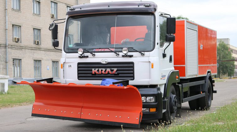 Каналопромывочный спецавтомобиль КО-503 на базе КрАЗ-5401Н2. Фото пресс-службы ЧАО «АвтоКрАЗ»