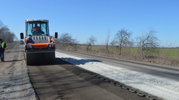 Фото Службы автомобильных дорог в Полтавской области