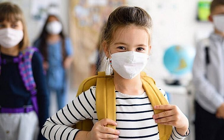 Как выбрать медицинскую маску для ребёнка: особенности и правила использования