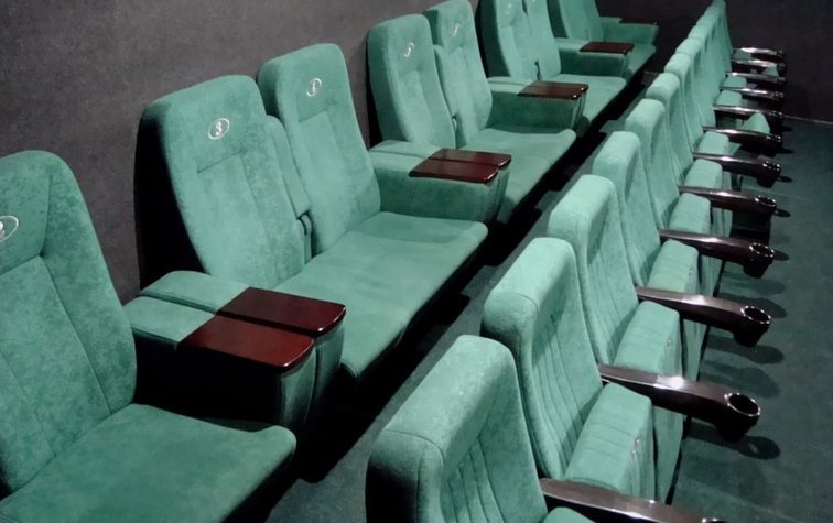 Кресла для кинотеатров: требования и проверенный магазин для покупки