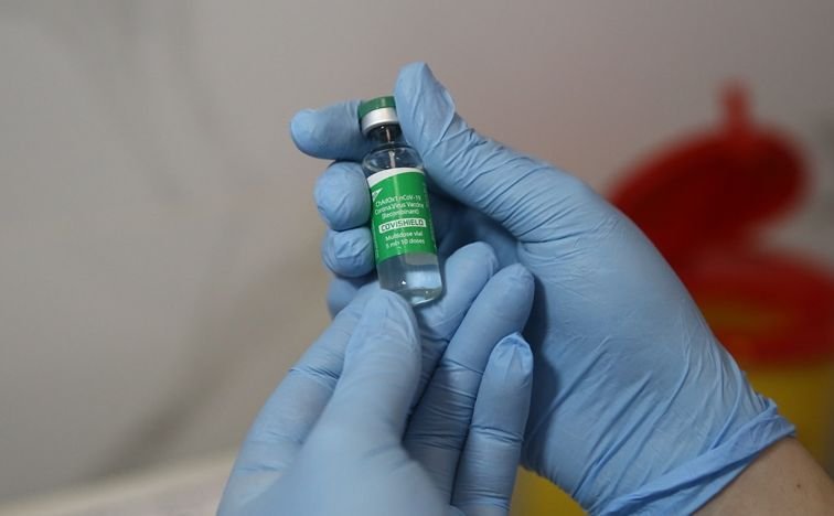В Полтавской области от COVID-19 вакцинировали 480 медицинских работников