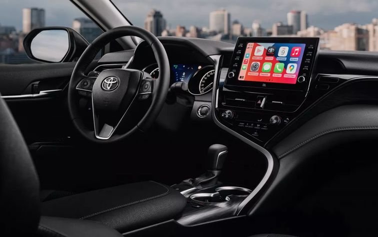 Новая Toyota Camry 2021: цены в салоне дилера в Киеве