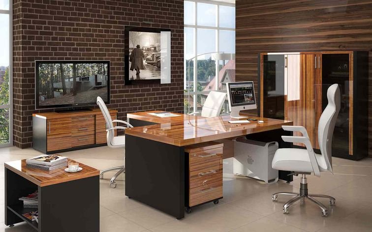 Как выбрать компьютерное кресло и стол в офис