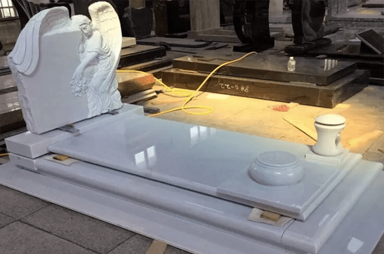 Как выбрать мраморное надгробие, преимущества мраморных мемориальных комплексов