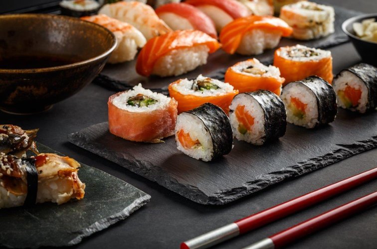 Доставка суши Киев - заказать вкусные роллы и суши на дом или в офис - Sushi Master в Киеве