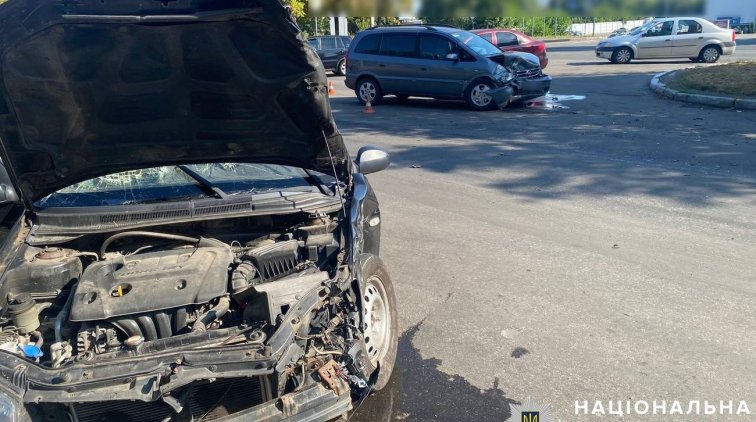 ДТП на Київській: водія KIA госпіталізовано після аварії