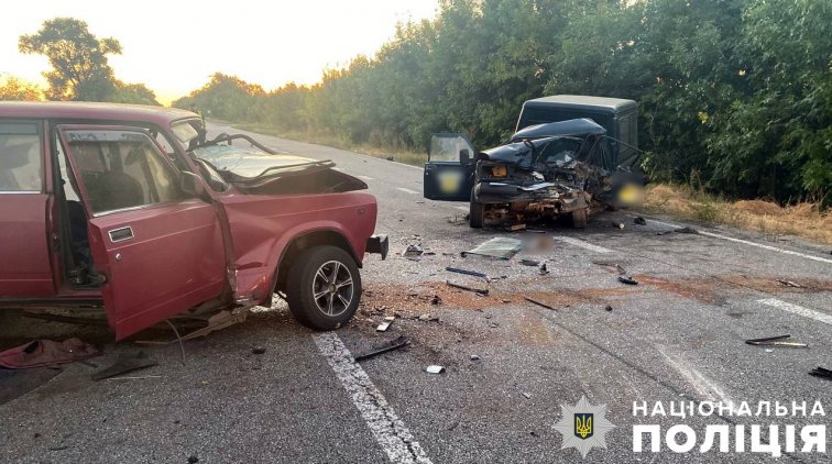 На трасі «Полтава-Олександрія» сталася аварія: водії травмовані