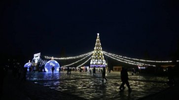 У Кременчуці розпочалися Новорічні свята з ярмарком та ілюмінацією