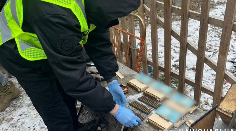 На Полтавщині силовики провели понад півсотні обшуків та вилучили зброю