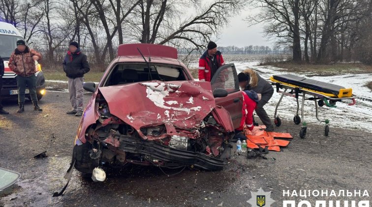 ДТП у Кременчуцькому районі: легковик зіткнувся з Ford Transit, є потерпілий